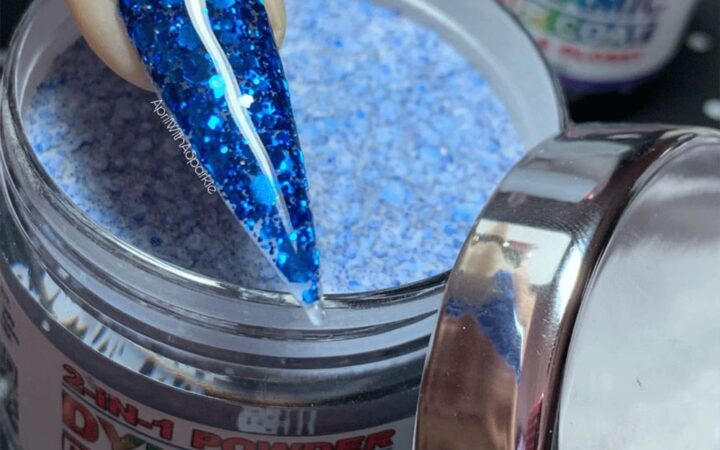 Blue Holographic Nail Powder — Feature-by-Feature Review