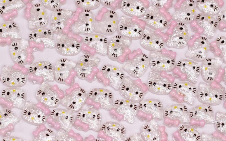 Which Hello Kitty Nail Charms Set Is Right for You?
